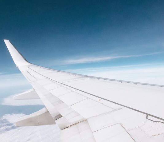Der längste Flug der Welt in der Business Class + 1 Nacht 5 Sterne Hotel + Dinner im Gourmet Restaurant = 1.900€