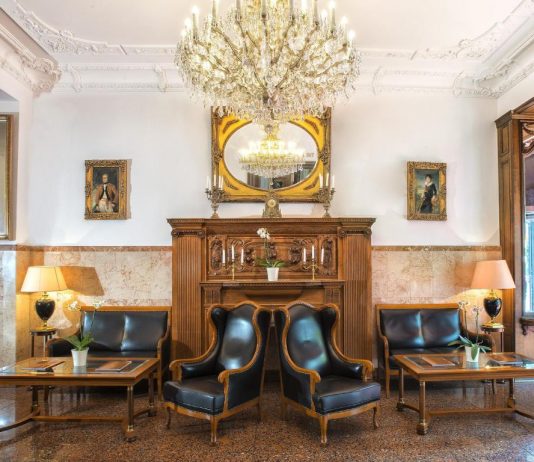 Doppelte Meilen bei Miles and More Hotels Doppelte Meilen bei Miles and More Hotels. 2.300 Meilen für 77 Euro im Hotel Berlin California Kurfürstendamm