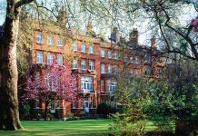 Mantis gehört jetzt zu AccorHotels Mantis gehört jetzt zu AccorHotels. Draycott Hotel London