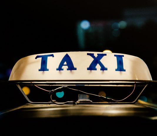 Bis zu 40% sparen beim Taxi fahren Bis zu 40% sparen beim Taxi fahren kann man jetzt in einer Hansestadt. Photo by it's me neosiam from Pexels