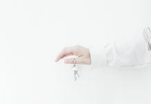 Koffer abschließen oder nicht?