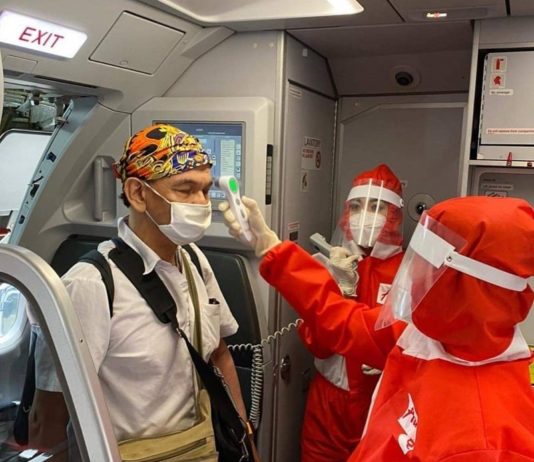 Sieht so der Flug der Zukunft aus? Air Asia Sicherheit