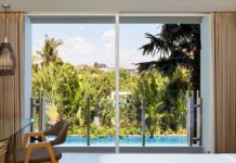 Gewinne 2 Nächte für 2 im Fairfield Legian Beach Hotel Bali fairfield Legian Bali Deluxe Zimmer