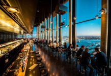 Gewinne 3 Nächte für 2 im Empire Riverside Hamburg Empre Riverside Hamburg Skylinebar