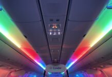 Schlechter Service bei Condor – oder doch ein guter? Condor Innenraum mit Licht