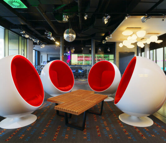 Aloft München: Gewinne 2 Nächte für 2 Aloft München Lobby