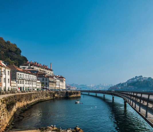 Wie ist das Hotel Vila Galé Porto Ribeira? Außenansicht Hotel Vila Galé Porto Ribeira